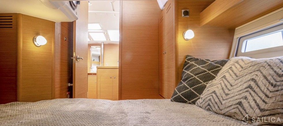 Dufour 390 Grand Large - Yacht Charter Sailica