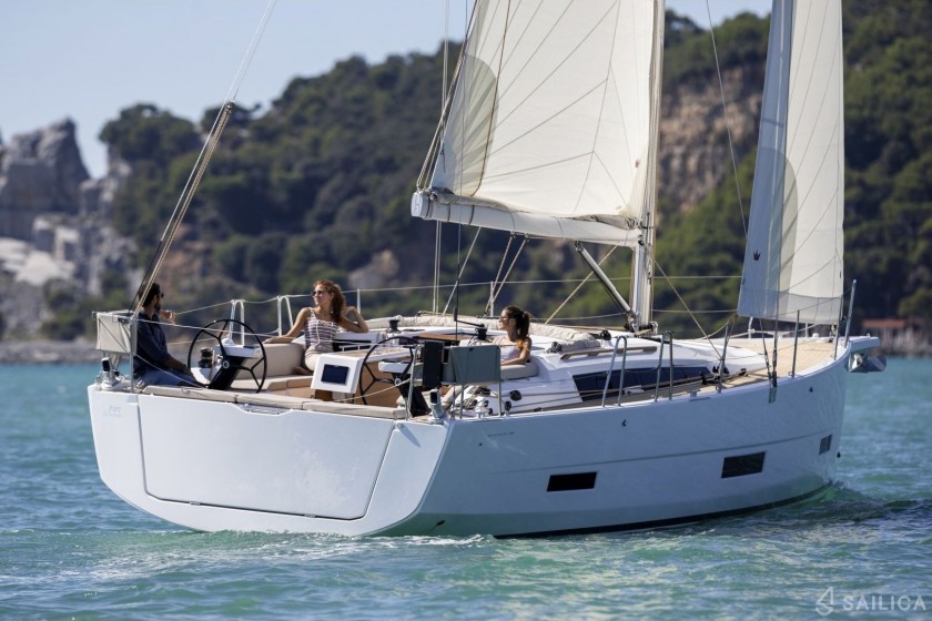 Dufour 390 Grand Large - Yacht Charter Sailica