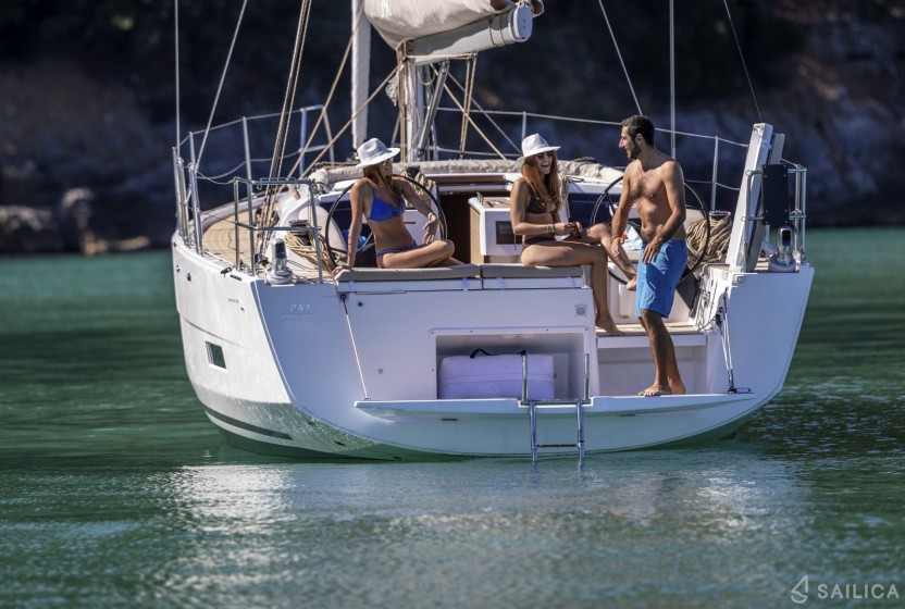 Dufour 390 Grand Large - Yacht Charter Sailica