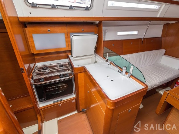 Dufour 34 - Yacht Charter Sailica