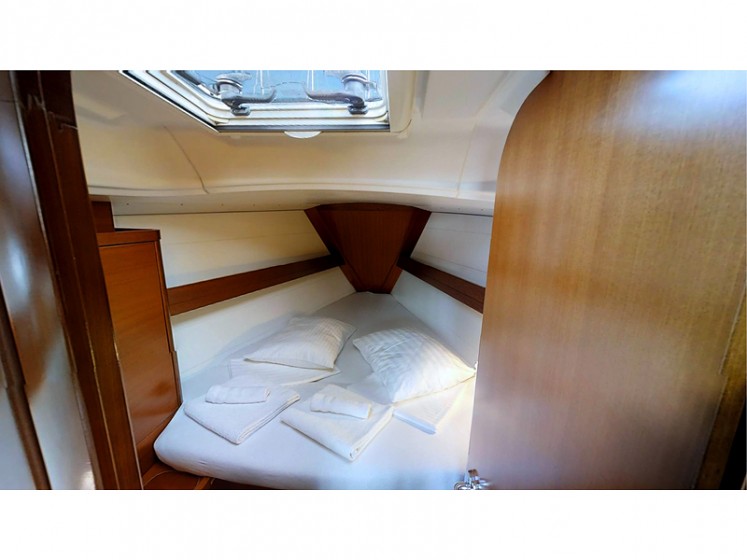 Dufour 34 - Yacht Charter Sailica