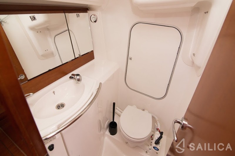 Dufour 34 - Yacht Charter Sailica