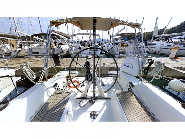 Dufour 34 - Yacht Charter Sailica