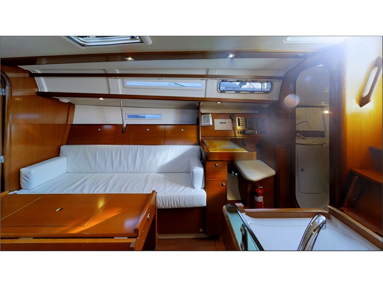 Dufour 34 - Yacht Charter Sailica