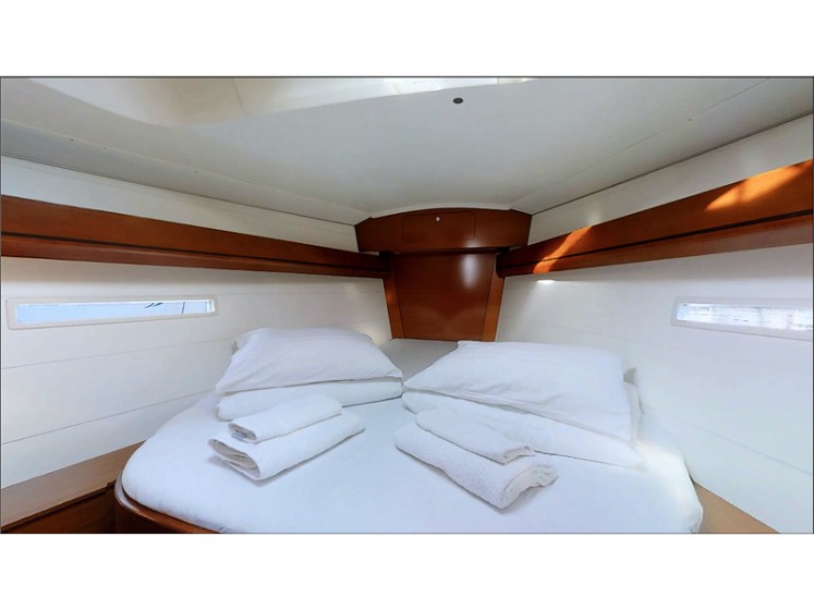 Dufour 405 - Yacht Charter Sailica