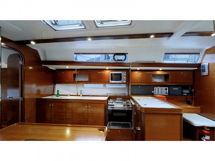 Dufour 405 - Yacht Charter Sailica