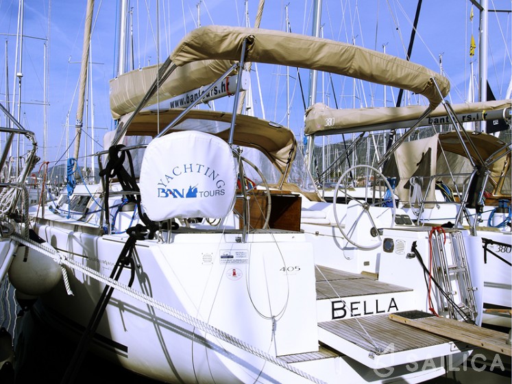 Dufour 405 - Yacht Charter Sailica