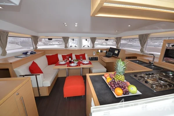 Lagoon 400 S2 - Yacht Charter Sailica