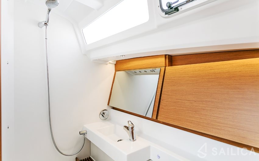 Sun Odyssey 440 - Yacht Charter Sailica