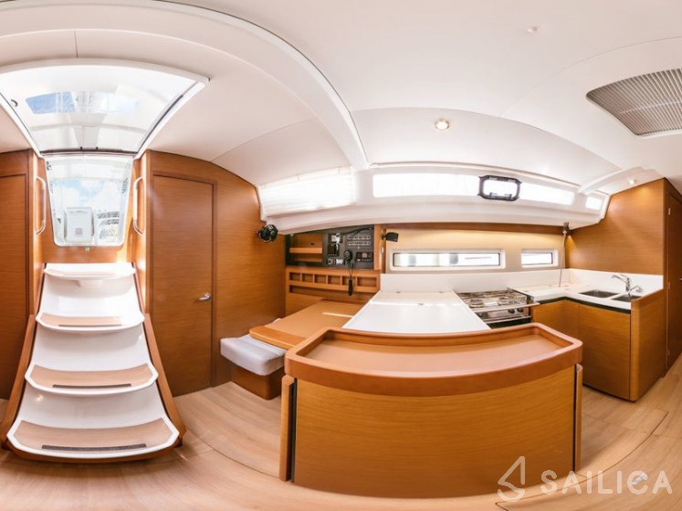 Sun Odyssey 440 - Yacht Charter Sailica