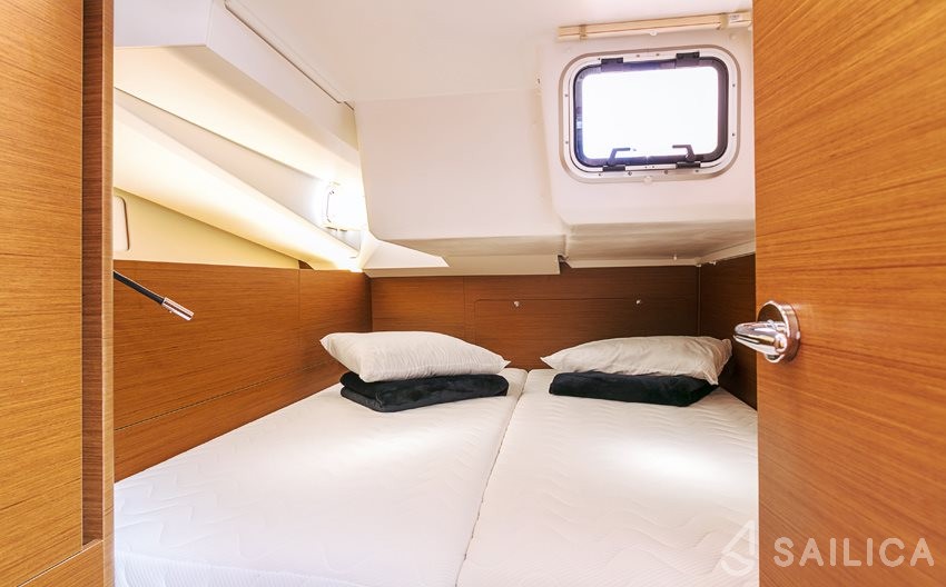 Sun Odyssey 440 - Yacht Charter Sailica