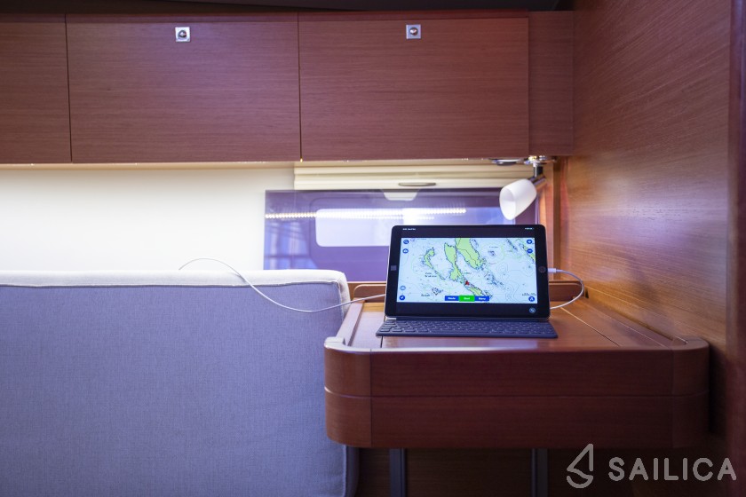 Dufour 360 GL - Yacht Charter Sailica