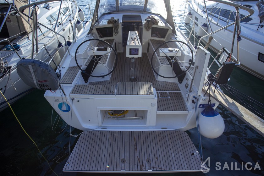 Dufour 360 GL - Yacht Charter Sailica