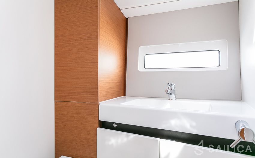 Sun Odyssey 490 - Yacht Charter Sailica