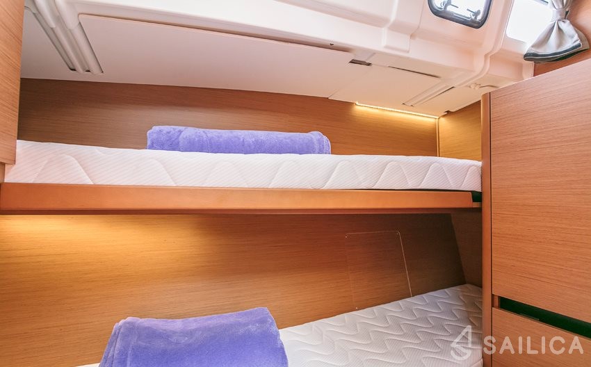 Sun Odyssey 490 - Yacht Charter Sailica