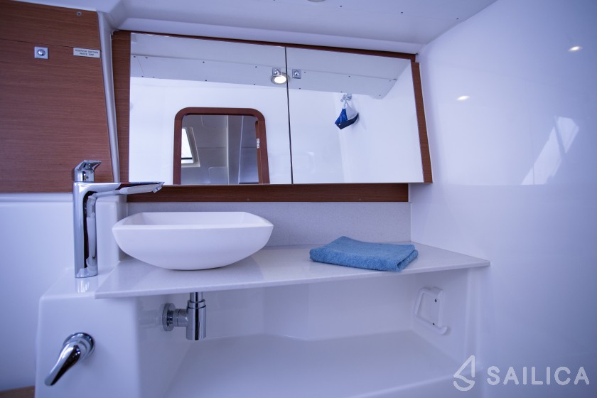 Dufour 412 GL - Yacht Charter Sailica