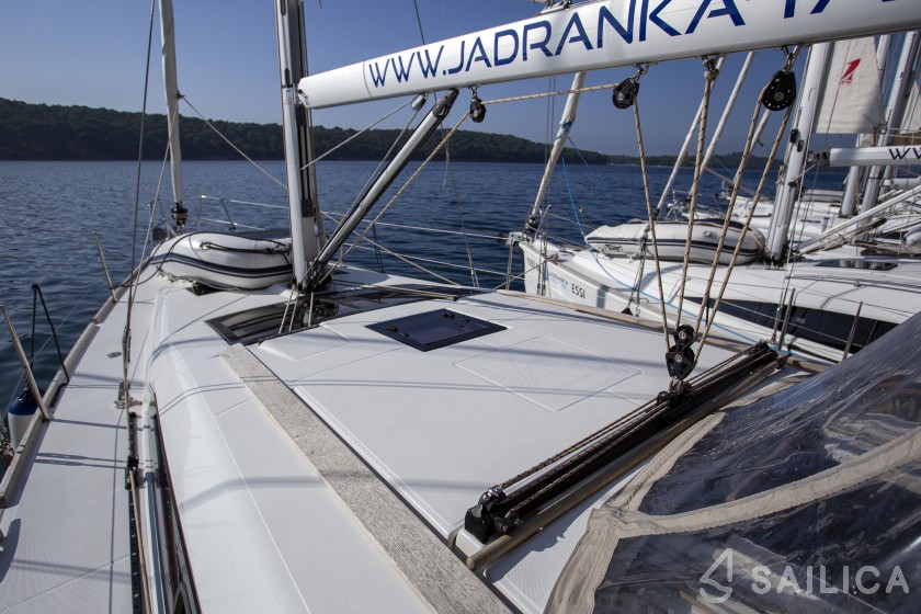 Dufour 412 GL - Yacht Charter Sailica