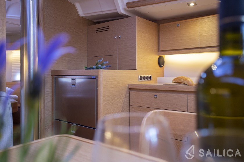 Dufour 430 Grand Large - Yacht Charter Sailica