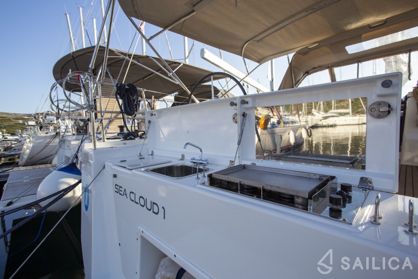 Dufour 430 Grand Large - Yacht Charter Sailica