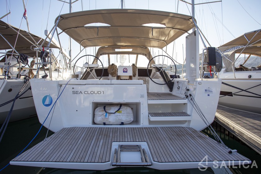 Dufour 430 Grand Large - Yacht Charter Sailica