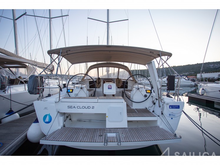 Dufour 412 GL - Yacht Charter Sailica
