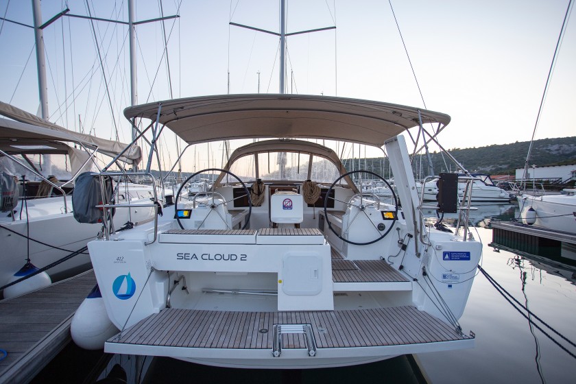 Dufour 412 GL - Yacht Charter Sailica
