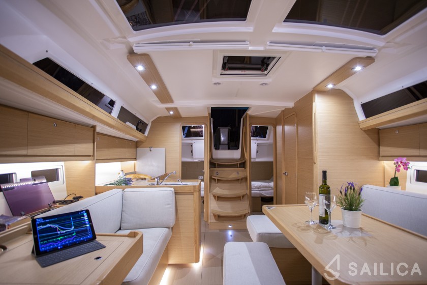 Dufour 412 GL - Yacht Charter Sailica
