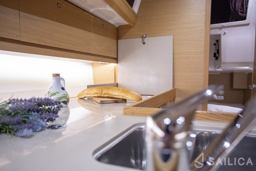 Dufour 412 GL - Yacht Charter Sailica