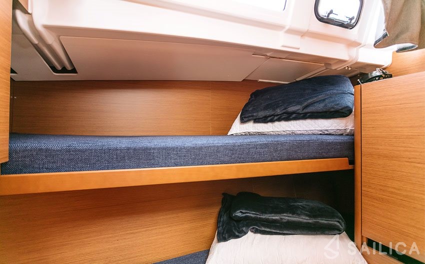 Sun Odyssey 490 - Yacht Charter Sailica
