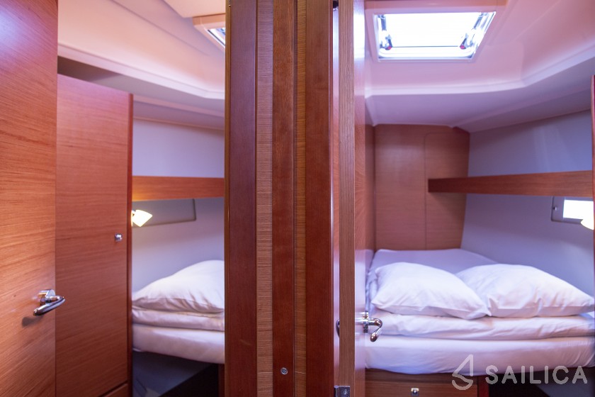 Dufour 460 GL - Yacht Charter Sailica