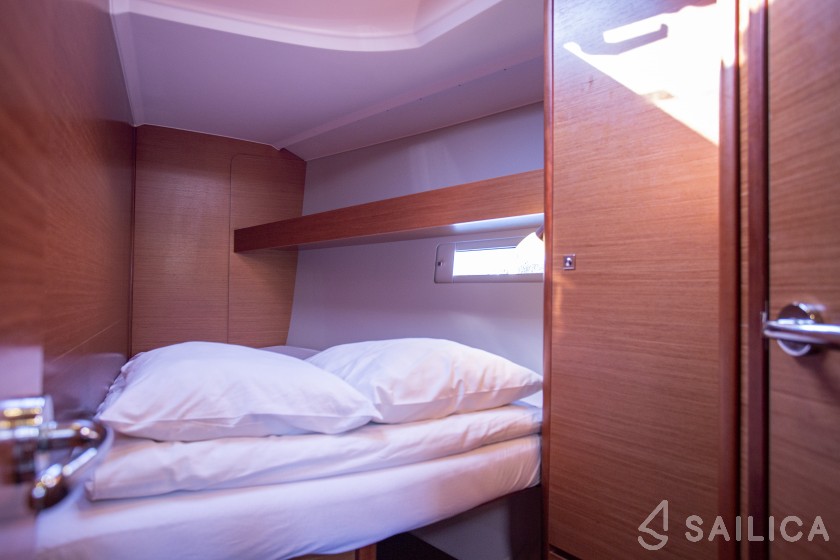 Dufour 460 GL - Yacht Charter Sailica