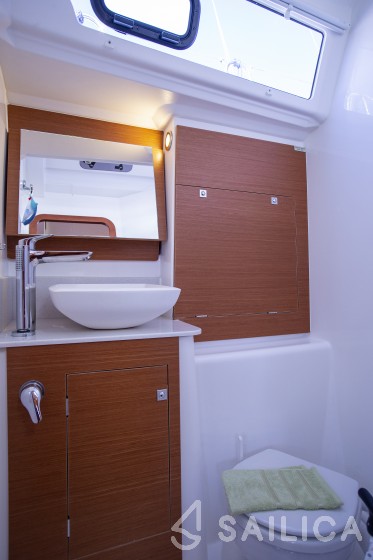 Dufour 460 GL - Yacht Charter Sailica