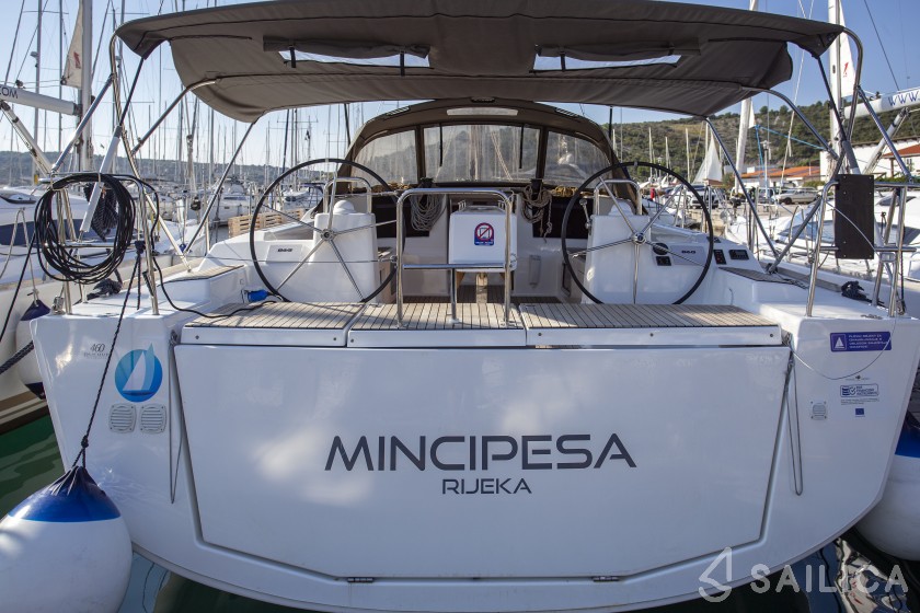 Dufour 460 GL - Yacht Charter Sailica