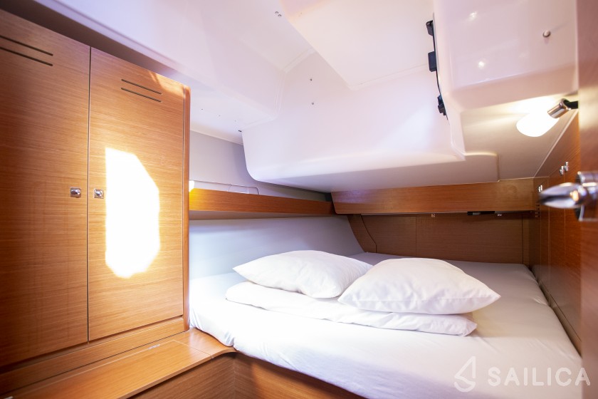 Dufour 460 GL - Yacht Charter Sailica