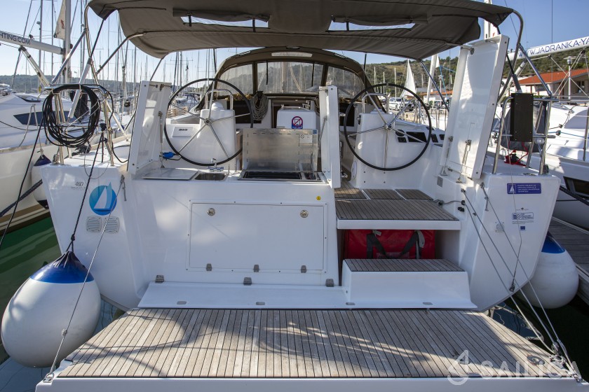 Dufour 460 GL - Yacht Charter Sailica
