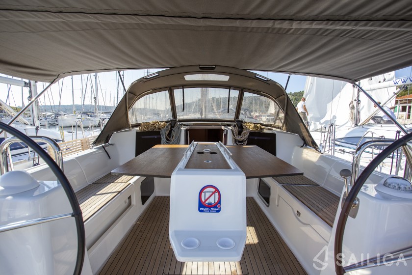 Dufour 460 GL - Yacht Charter Sailica