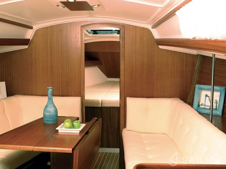 Elan 333 - Yacht Charter Sailica