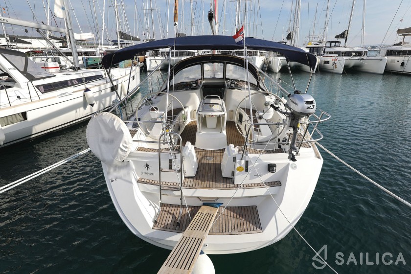 Sun Odyssey 45 - Yacht Charter Sailica