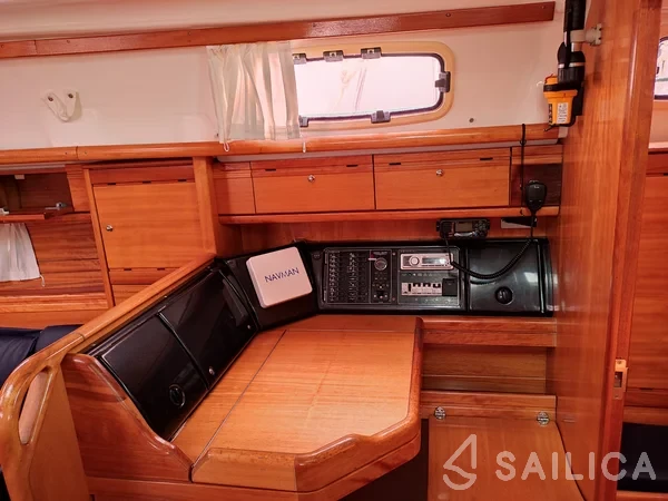 Bavaria 37 Cruiser - Yacht Charter Sailica