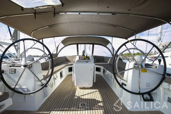 Jeanneau 54 - Yacht Charter Sailica