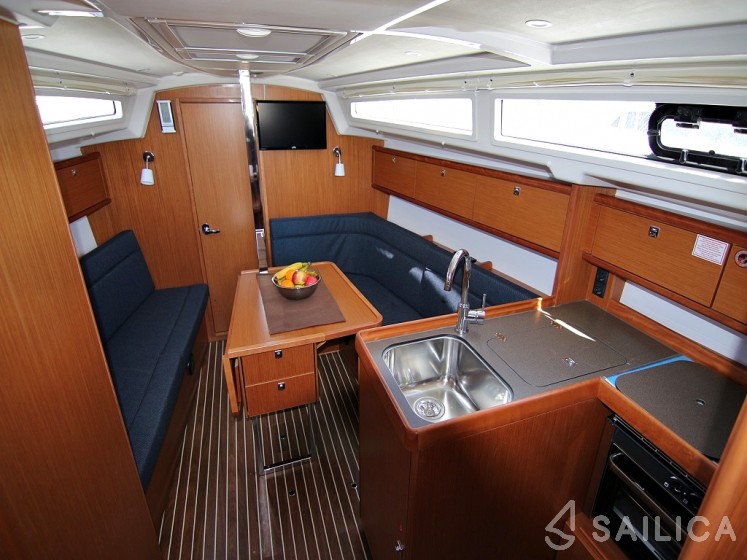 Bavaria 34 Cruiser - Yacht Charter Sailica