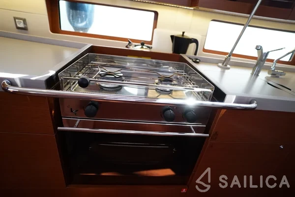 Oceanis 46.1 - Yacht Charter Sailica