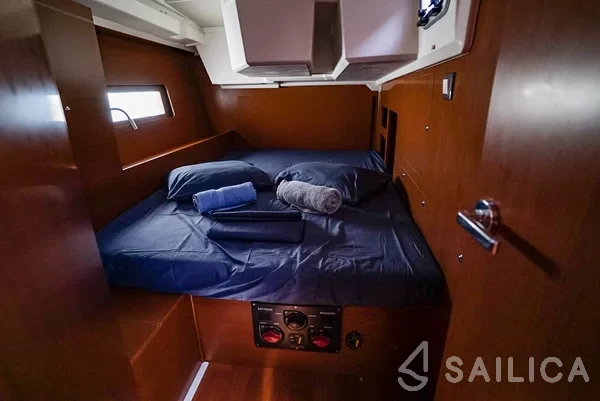 Oceanis 46.1 - Yacht Charter Sailica