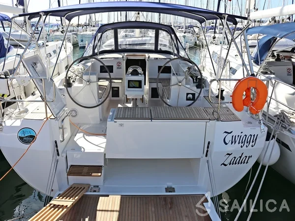 Bavaria C45 - Yacht Charter Sailica