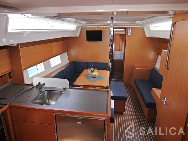 Bavaria C45 - Yacht Charter Sailica