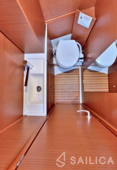 Hanse 388 - Yacht Charter Sailica