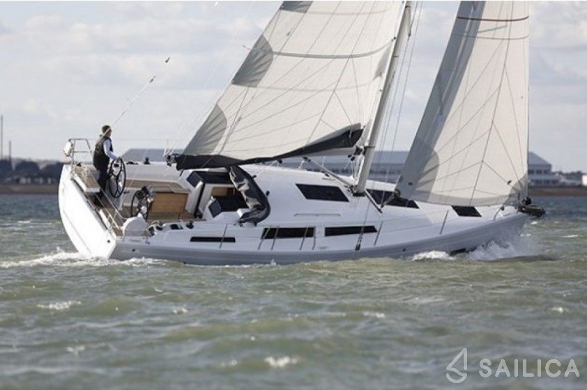 Hanse 388 - Yacht Charter Sailica