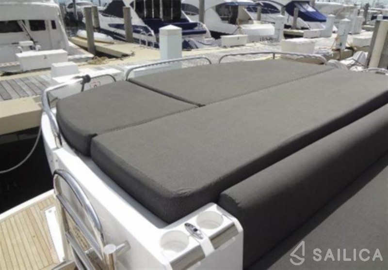 Sunseeker 64 - Yacht Charter Sailica