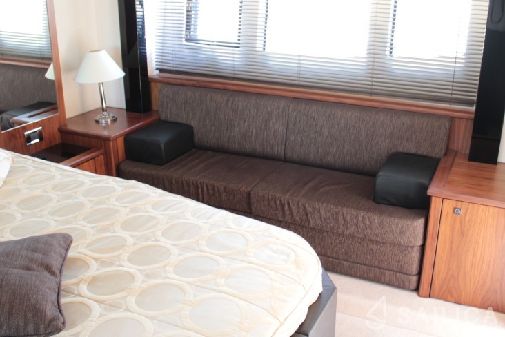 Sunseeker 64 - Yacht Charter Sailica