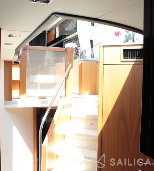 Sunseeker 64 - Yacht Charter Sailica